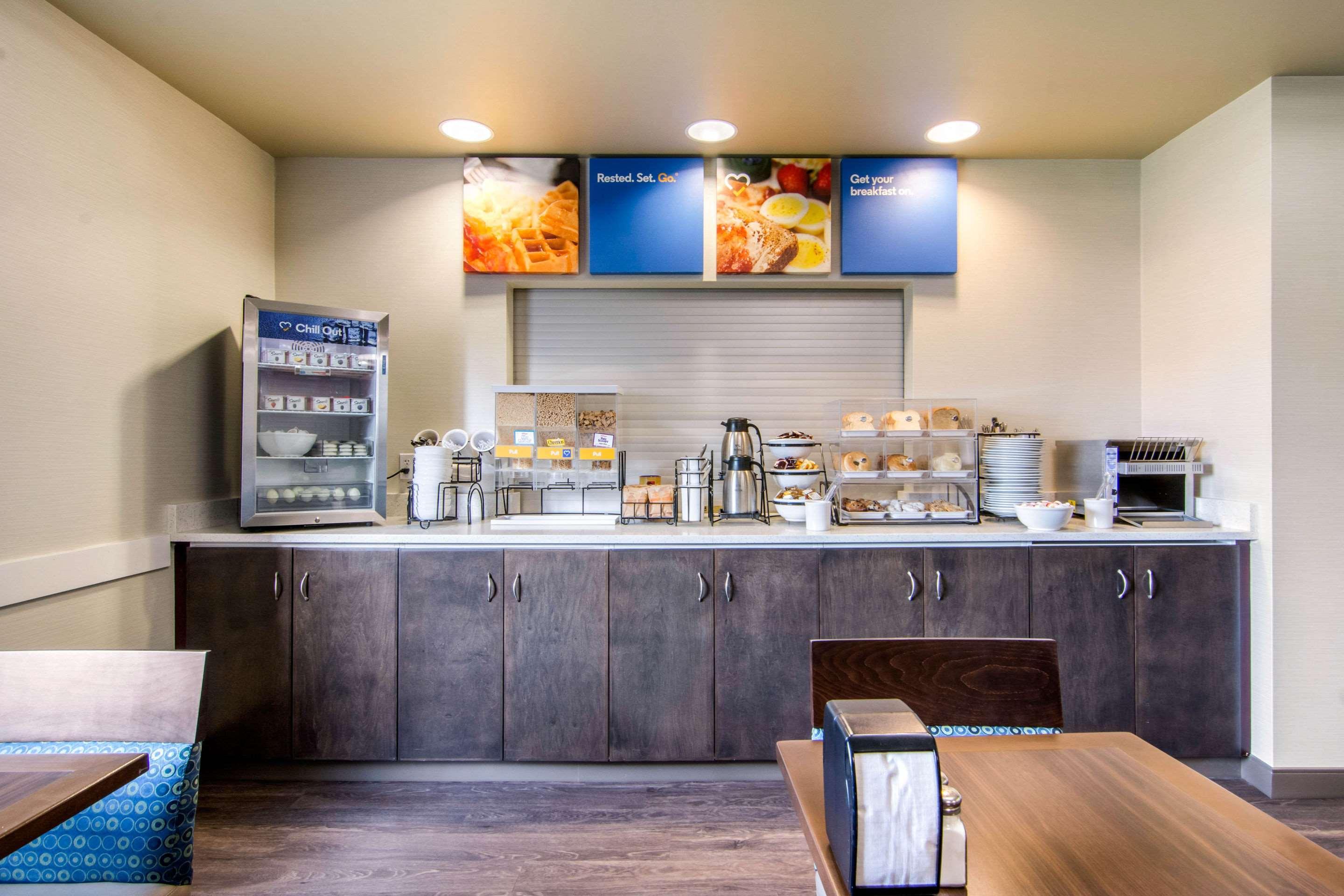 Comfort Inn & Suites Red Deer Eksteriør billede