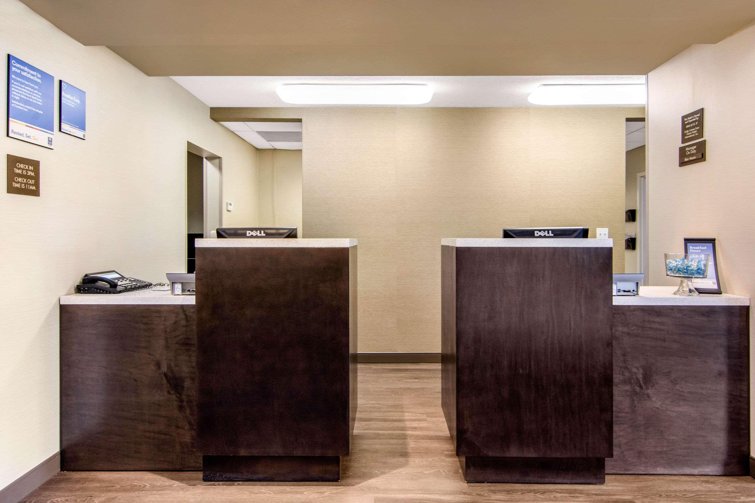 Comfort Inn & Suites Red Deer Eksteriør billede